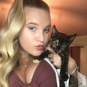 Meet your Posher, Parris